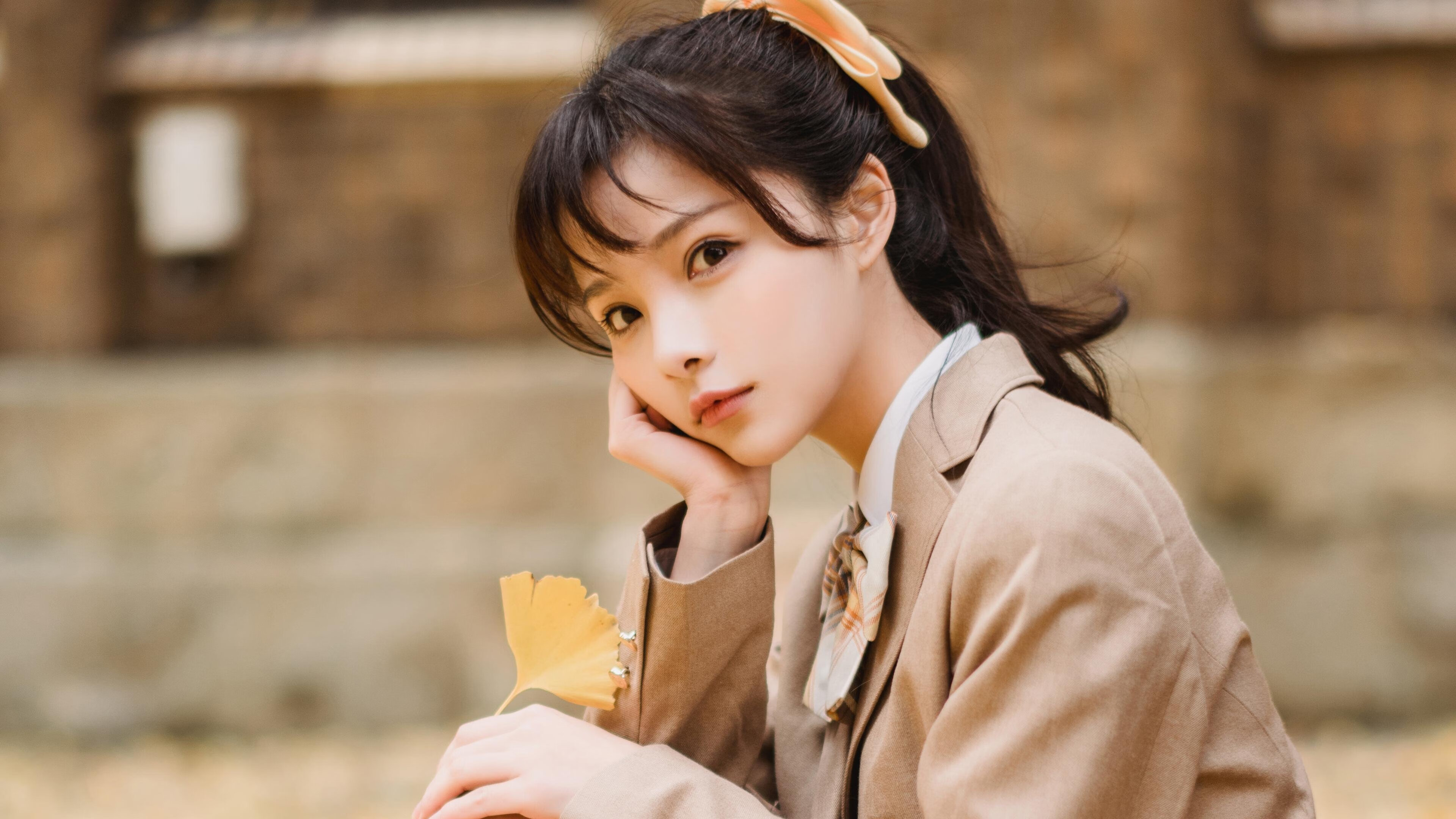 西亚卡姆禁区强打展现全能进攻威胁，西亚卡姆最近